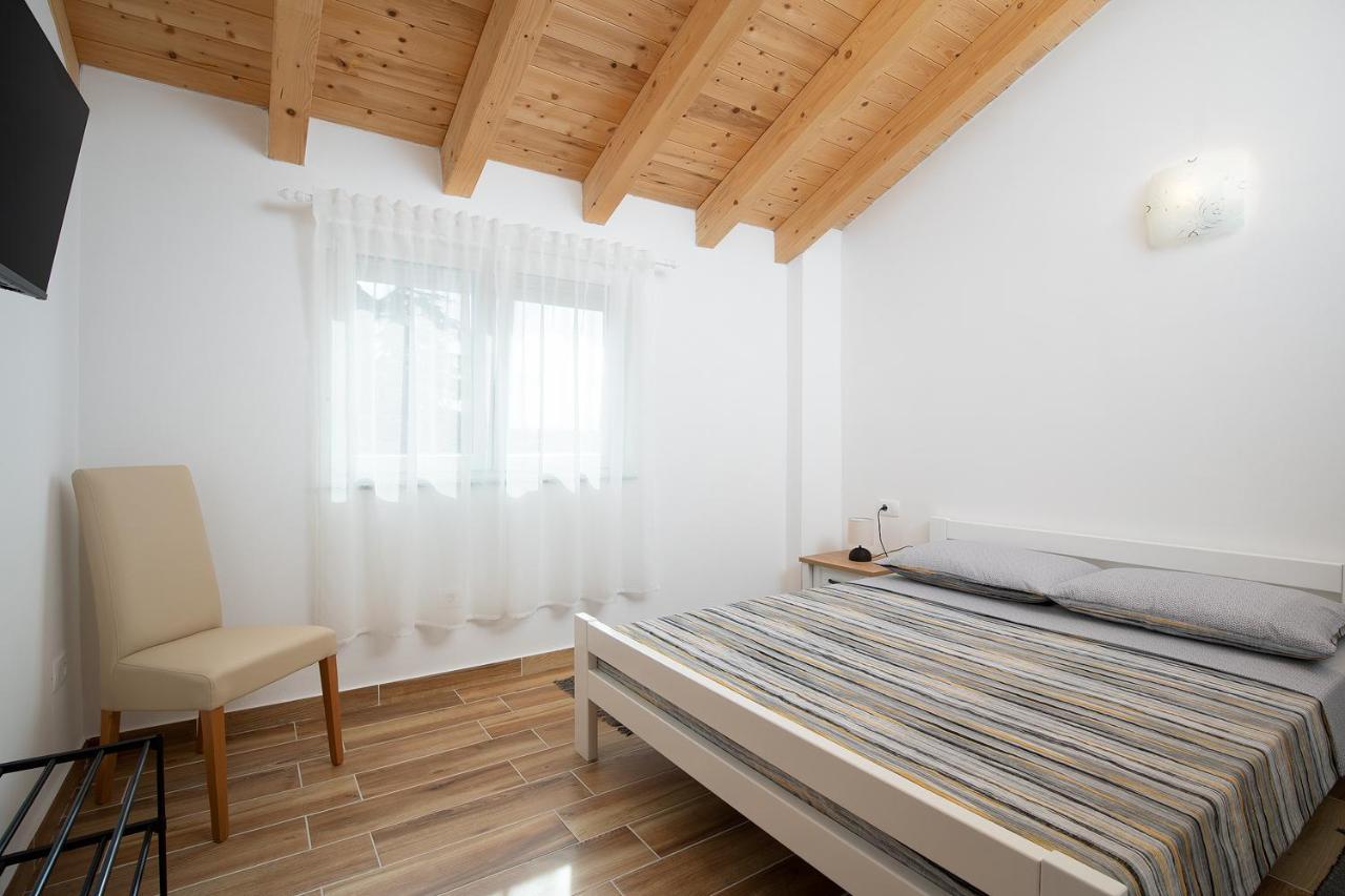 Villa Dana Banjole Esterno foto